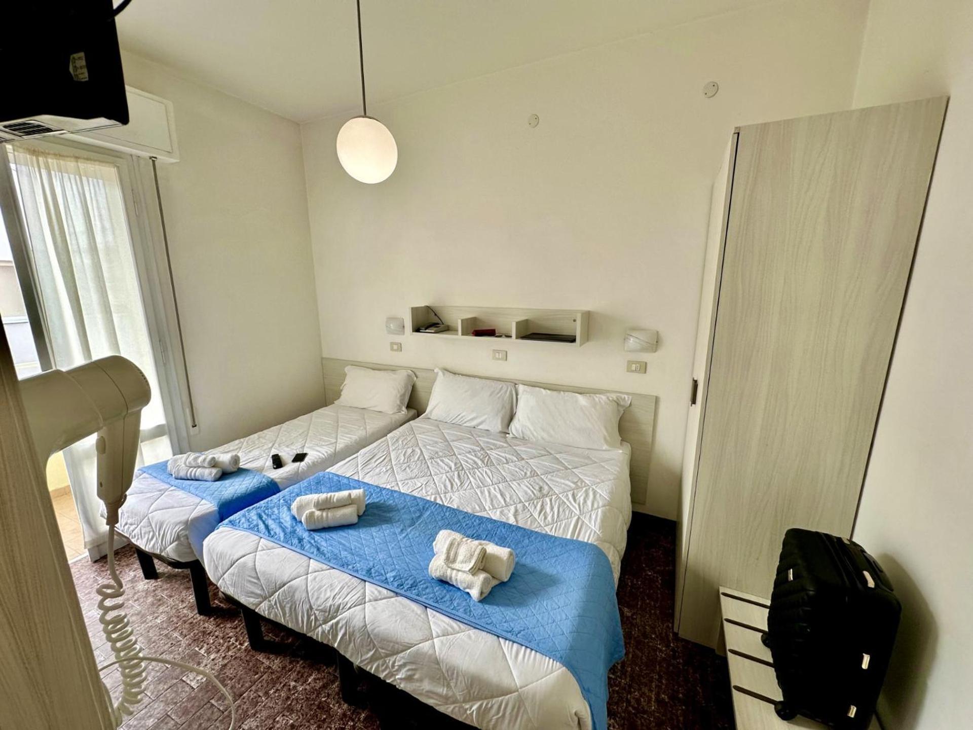 ריצ'יונה Hotel Napoleon מראה חיצוני תמונה