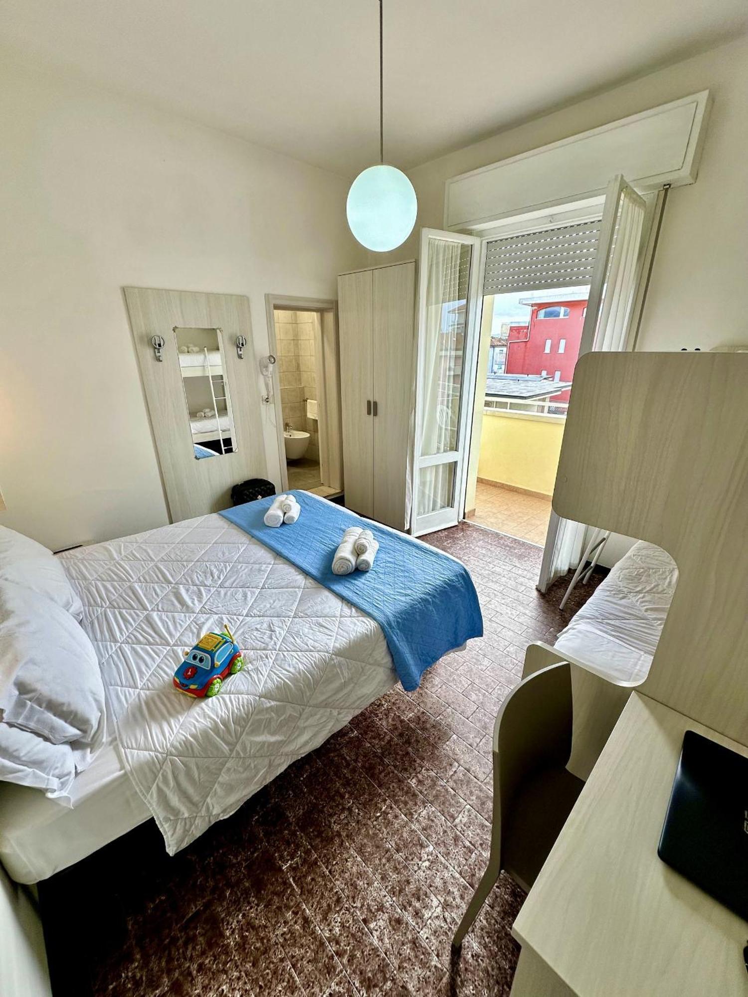 ריצ'יונה Hotel Napoleon מראה חיצוני תמונה