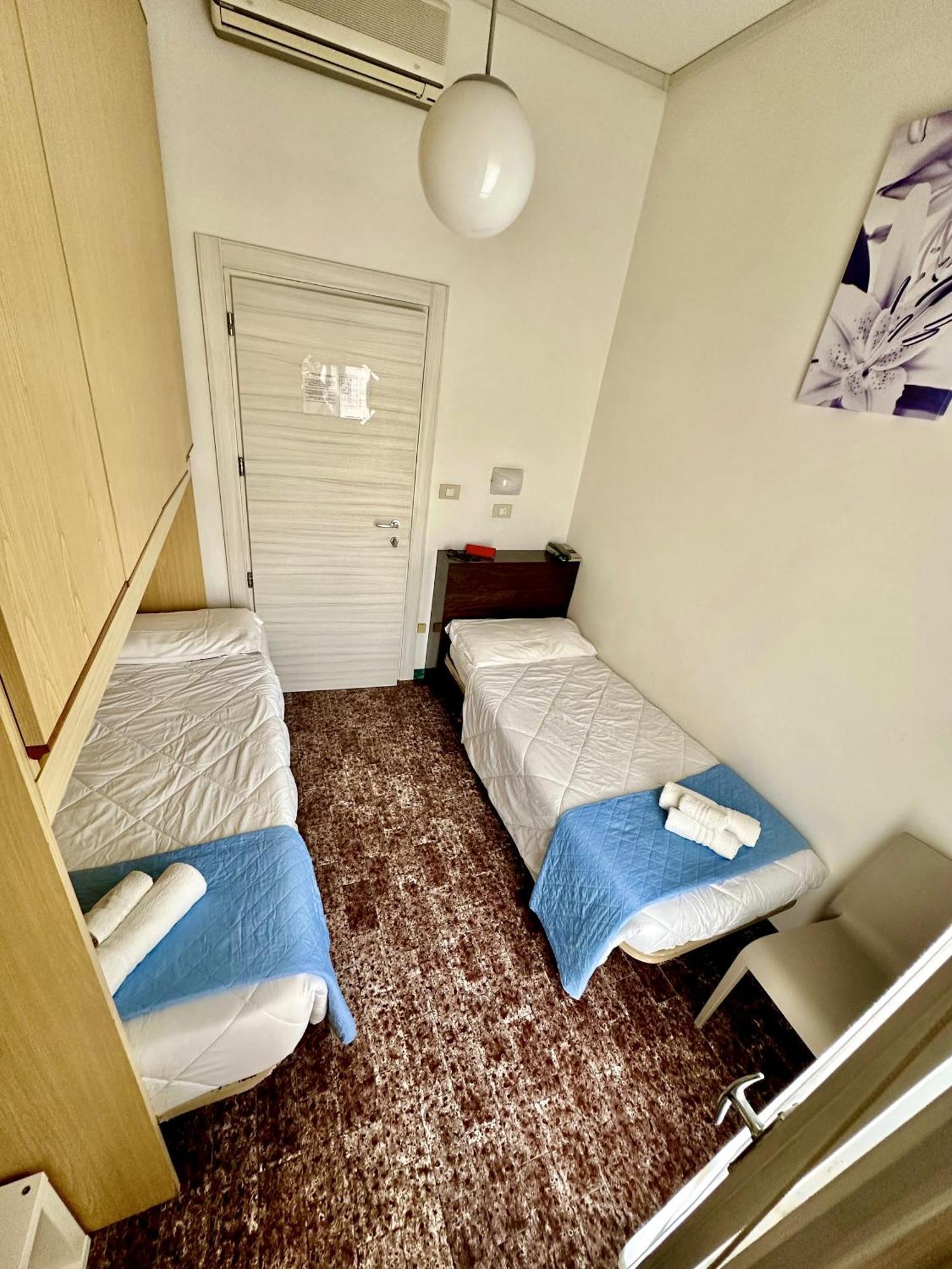 ריצ'יונה Hotel Napoleon מראה חיצוני תמונה