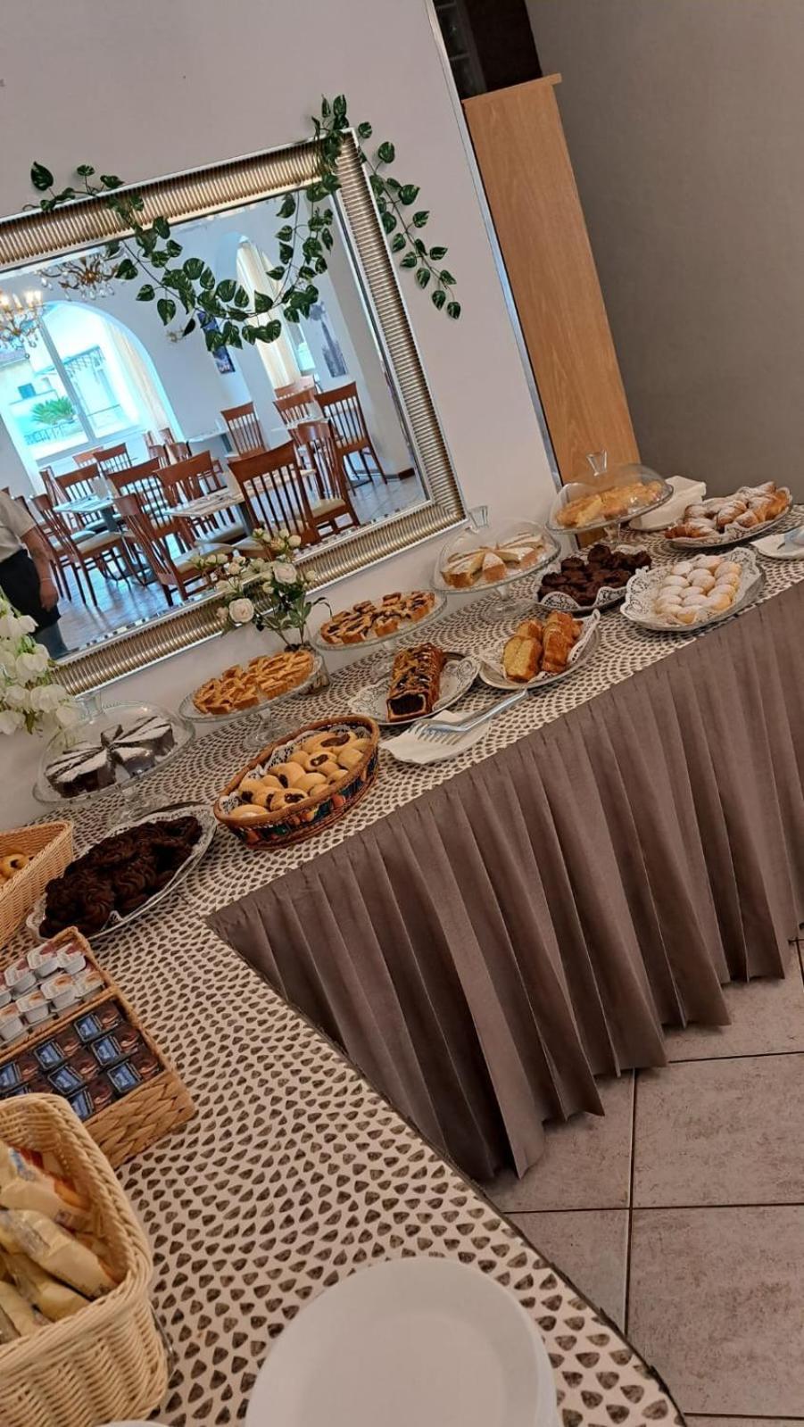 ריצ'יונה Hotel Napoleon מראה חיצוני תמונה