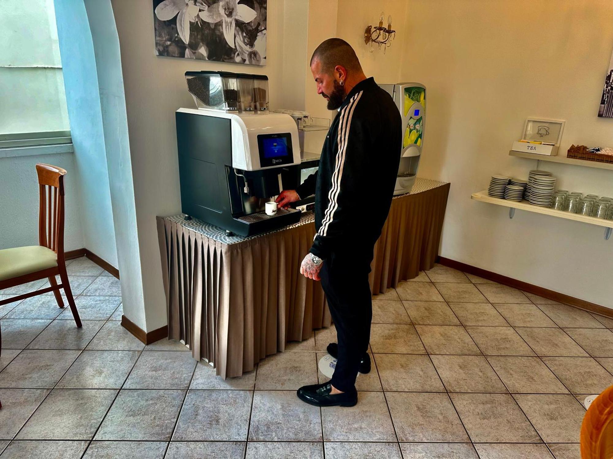 ריצ'יונה Hotel Napoleon מראה חיצוני תמונה
