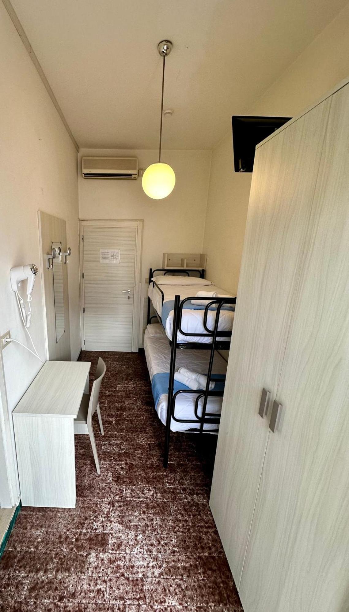 ריצ'יונה Hotel Napoleon מראה חיצוני תמונה