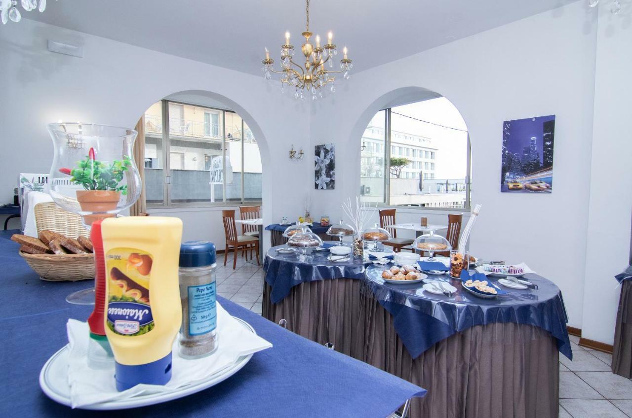 ריצ'יונה Hotel Napoleon מראה חיצוני תמונה