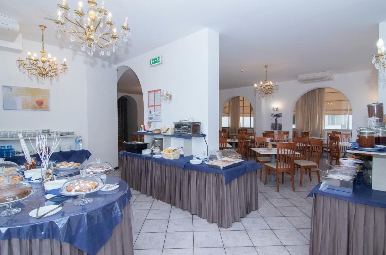 ריצ'יונה Hotel Napoleon מראה חיצוני תמונה